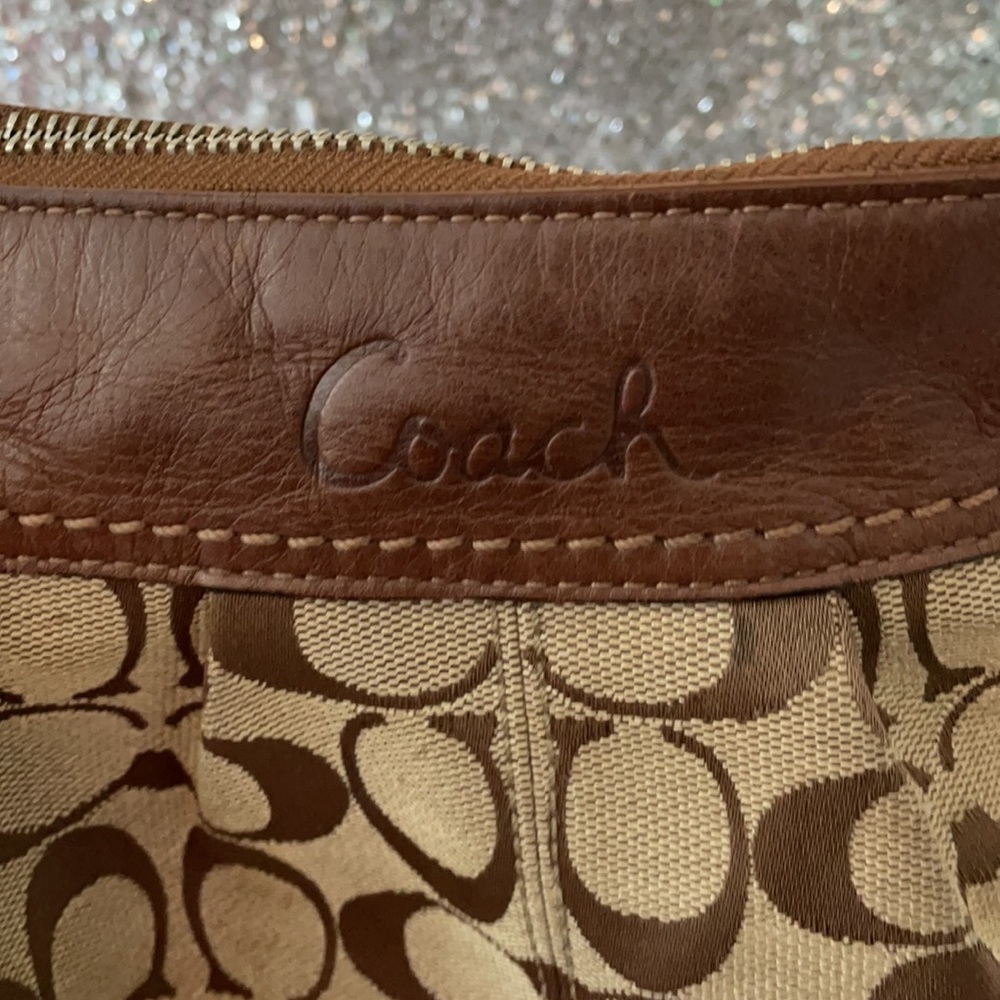 Coach purse - Picture 3 of 6
